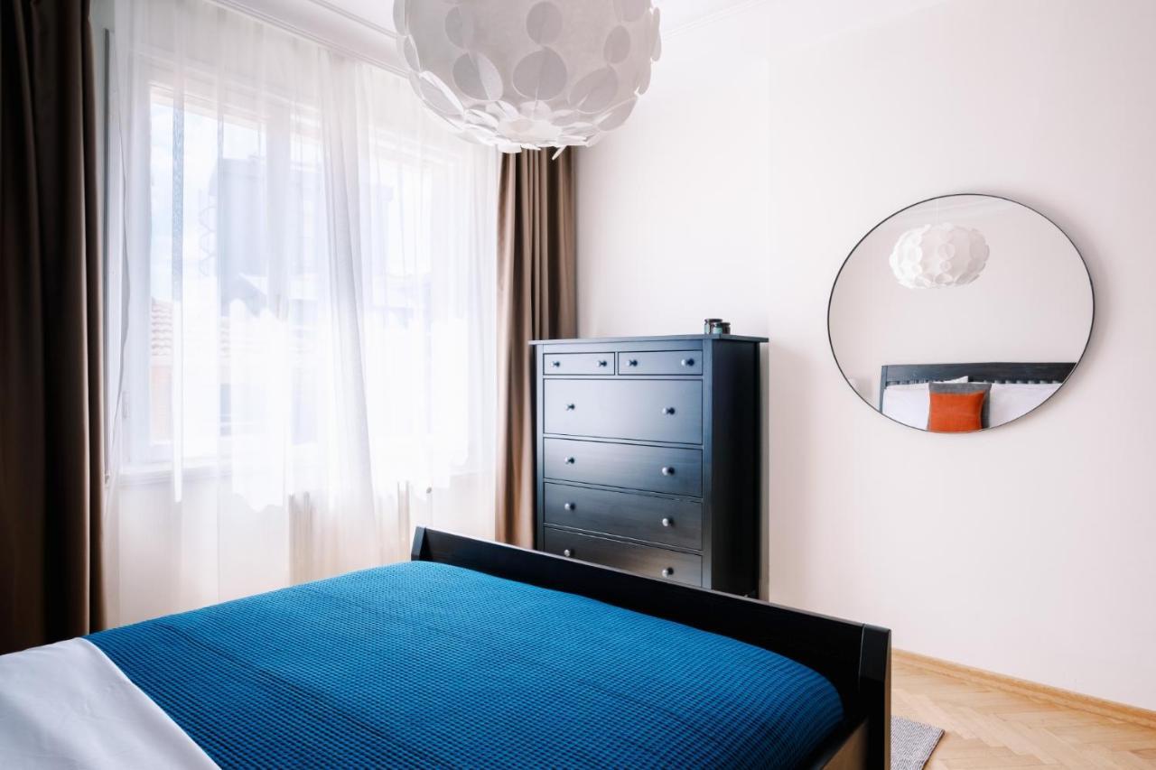 Appartement Sea View Duplex With Terrace 5 Min To Marina Istambul